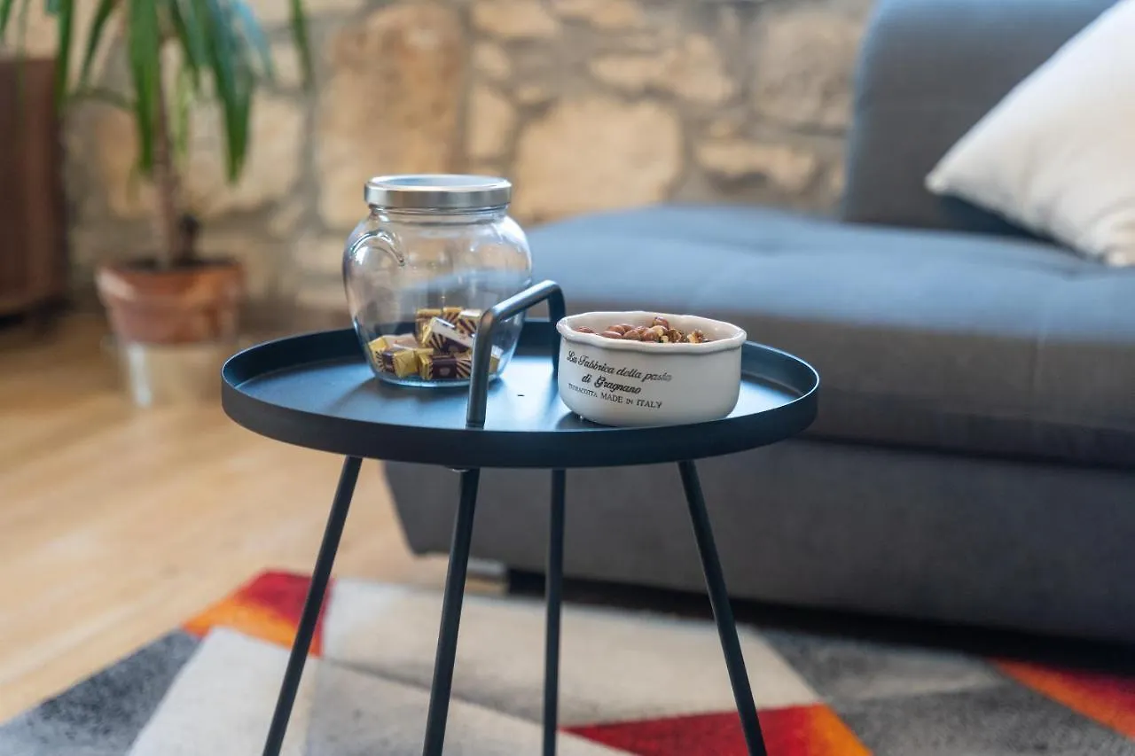 Luxury 3 Bedroom Apartment Vrsar