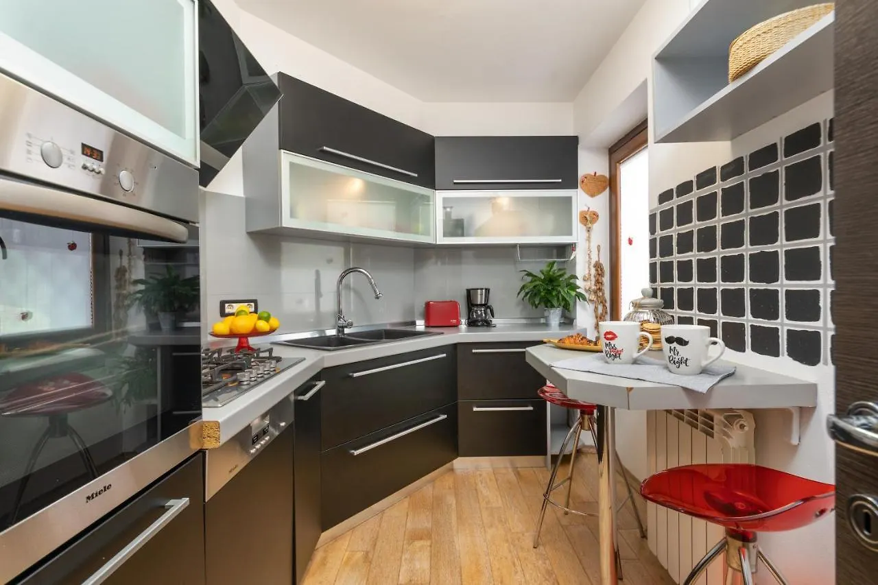 Luxury 3 Bedroom Apartment Vrsar