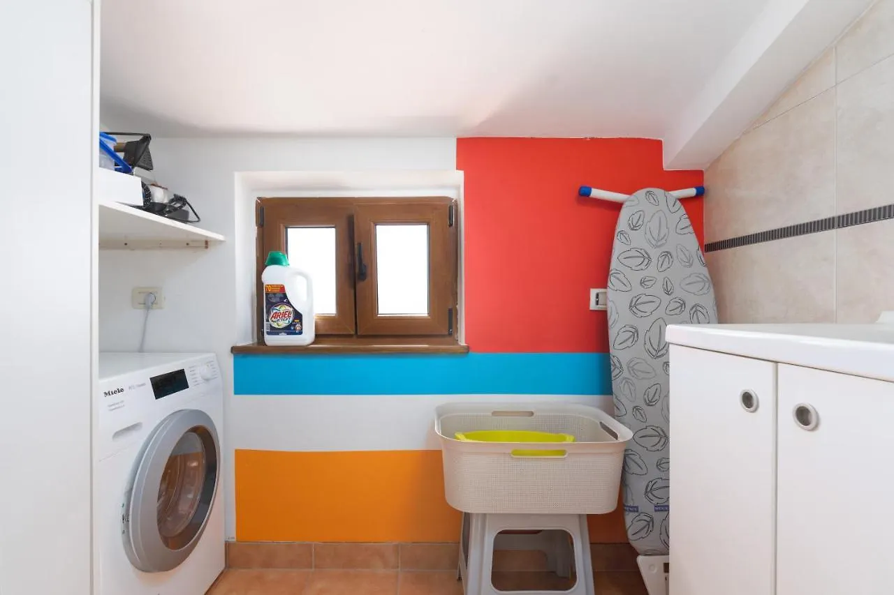Luxury 3 Bedroom Apartment Vrsar
